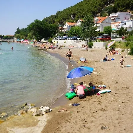 Apartment In With Sea View, Balcony, Air Conditioning, Wifi 5146-3 Duce