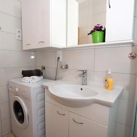 In With Sea View, Balcony, Air Conditioning, Wifi 5146-3 Duće