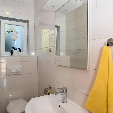 Apartment In With Sea View, Balcony, Air Conditioning, Wifi 5146-3 *