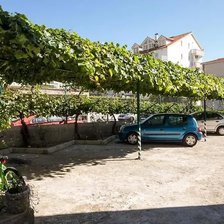 In With Sea View, Balcony, Air Conditioning, Wifi 5146-3 * Duće
